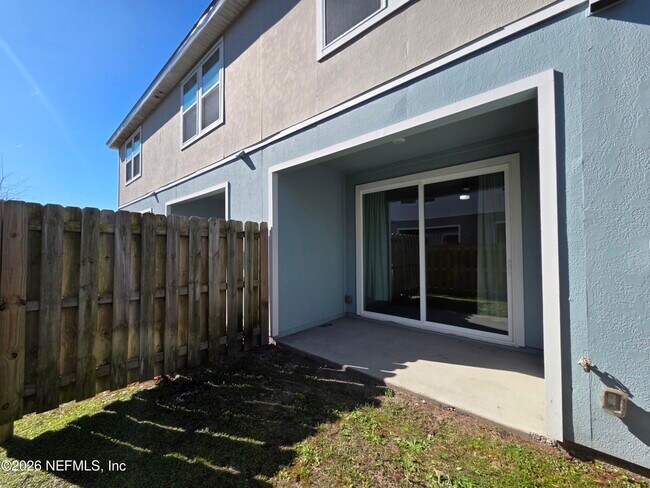 Building Photo - 98 Red House Cir