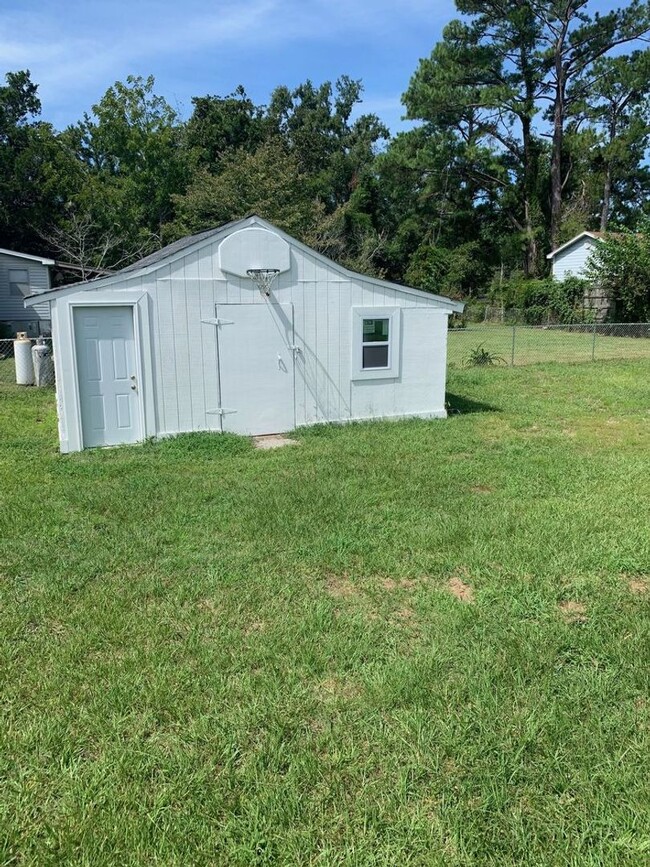 Building Photo - COVE ROAD - Single Wide Mobile Home for Rent