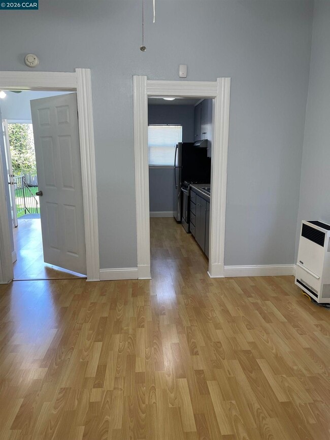 Building Photo - 1705 Linden St