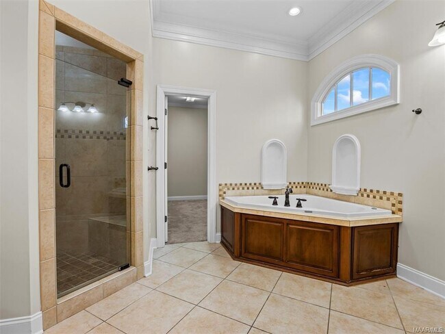 Building Photo - 3900 Turning Leaf Loop