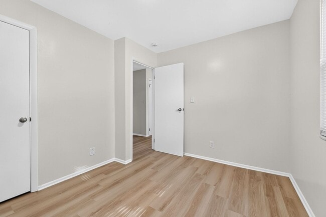 Building Photo - 1811 Stetson Rd
