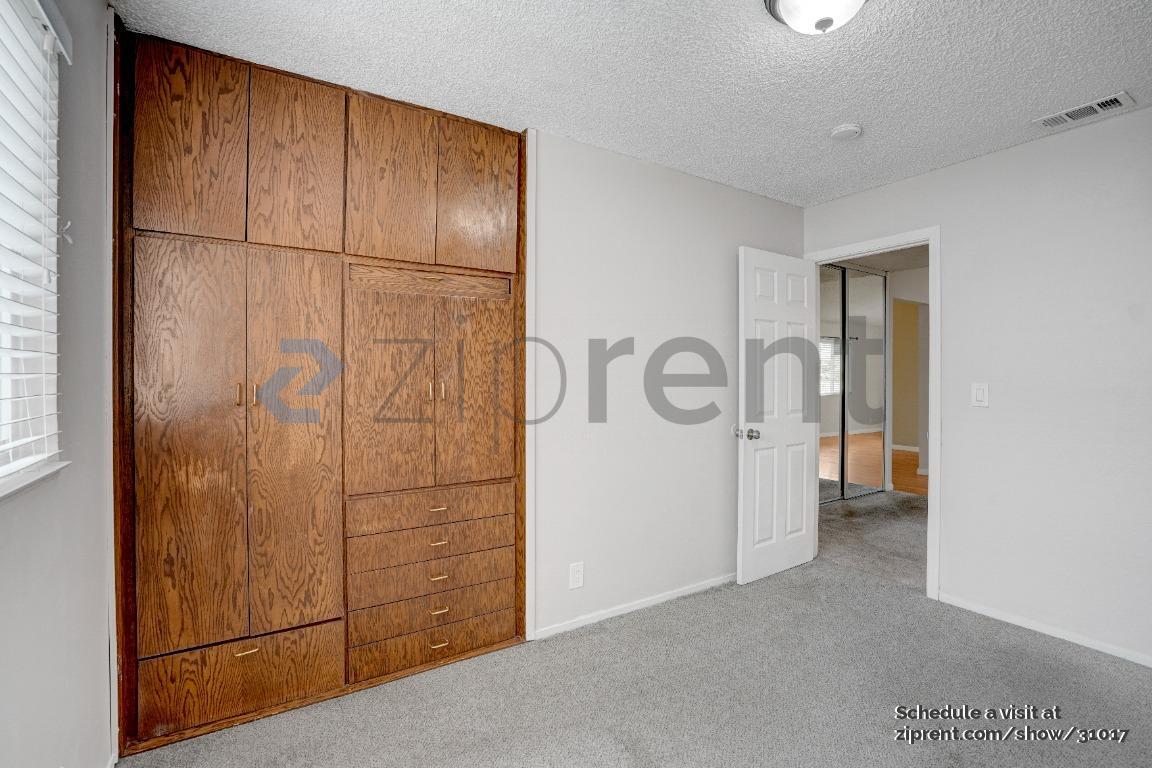 Building Photo - 619 Barnacle Way