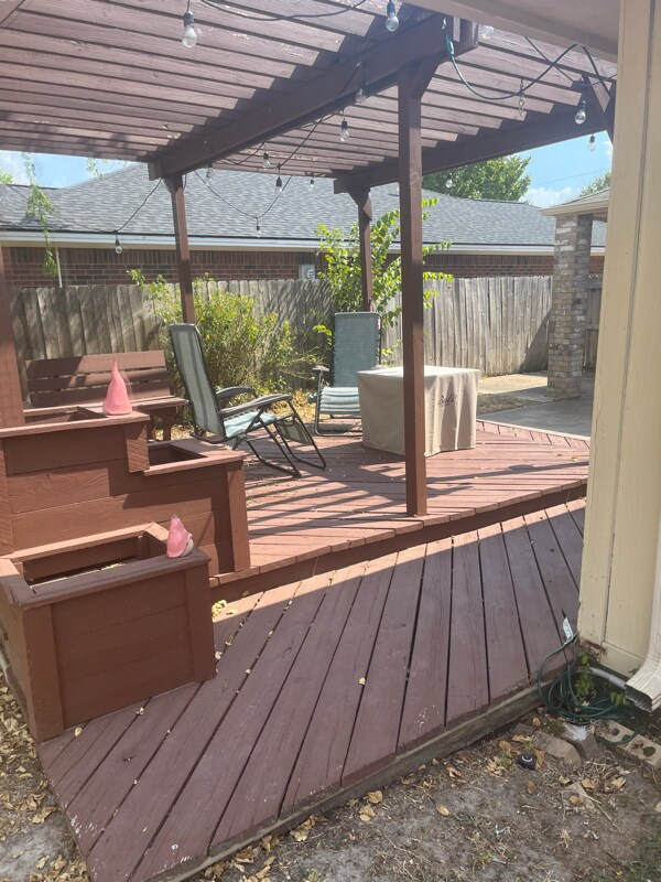 Building Photo - 4001 Windfree Dr