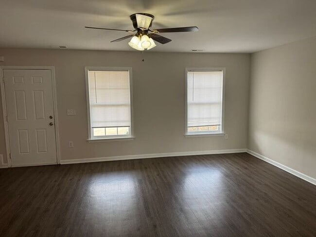 Building Photo - Nice Townhouse! near downtown Landis, NC!