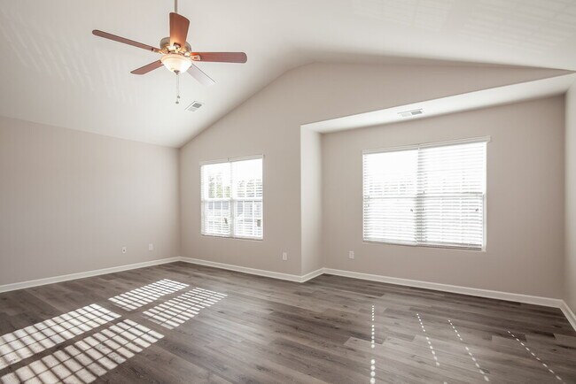 Building Photo - 1819 Allegheny Dr