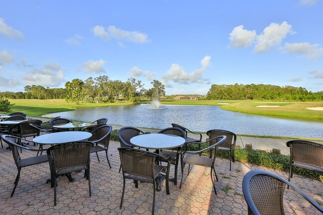 Building Photo - 3BR 2.5BA VENETIAN BAY TOWNHOME