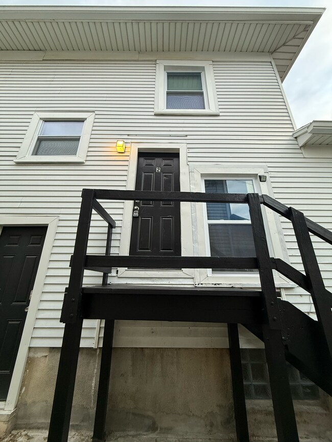 Building Photo - 433 Kolping Ave