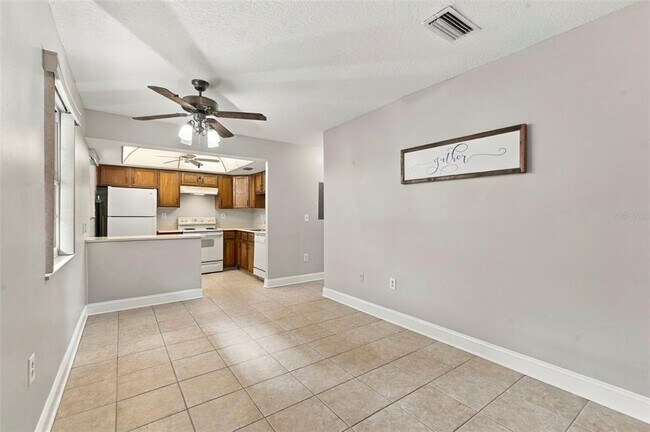 Building Photo - 2700 Bayshore Blvd