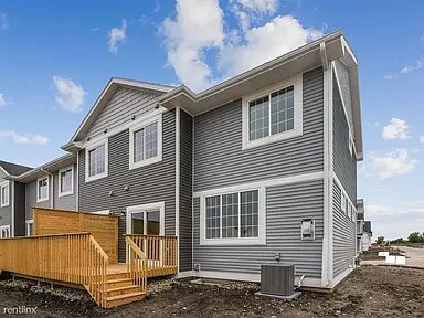 Building Photo - 9676 Turnpoint Dr