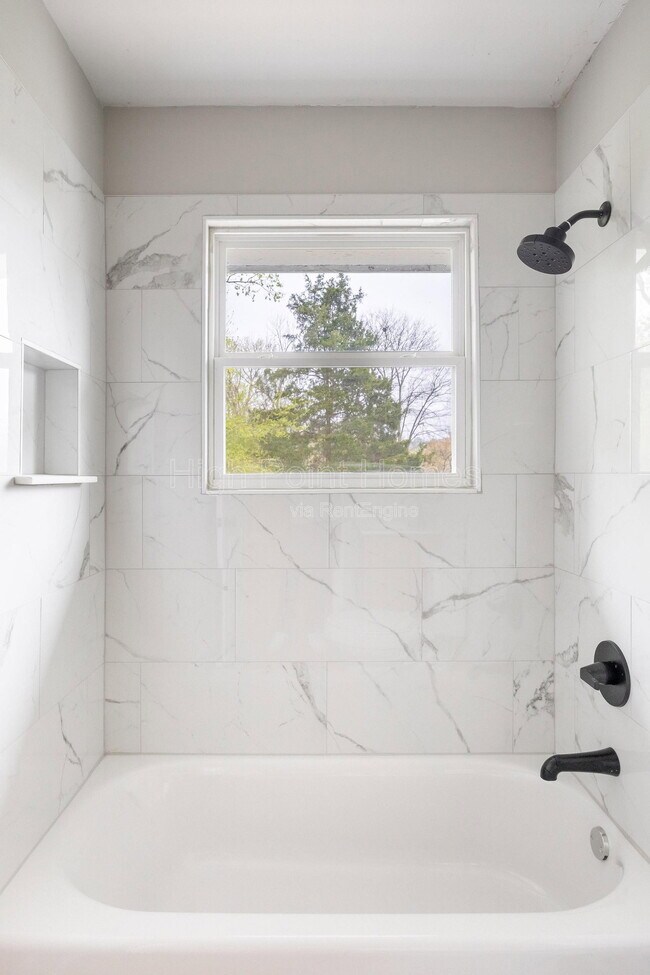 Building Photo - 5403 Kimbro St