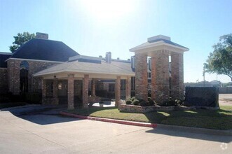 Building Photo - 1 bedroom in Dallas TX 75206