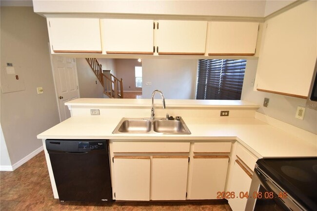 Building Photo - 2701 Penzance St