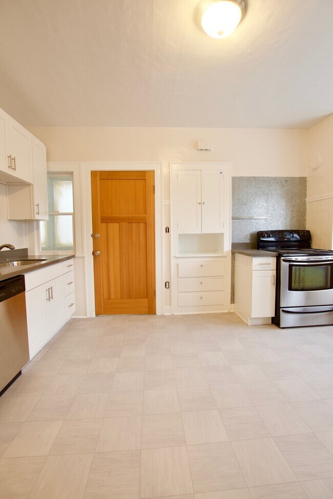 Building Photo - Rain City