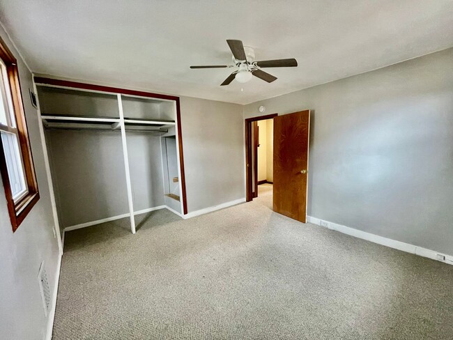 Building Photo - 2 Bed 2 Bath- Beaver Falls PA