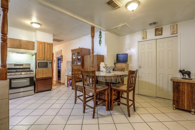 Building Photo - 9226 E Avenue Q