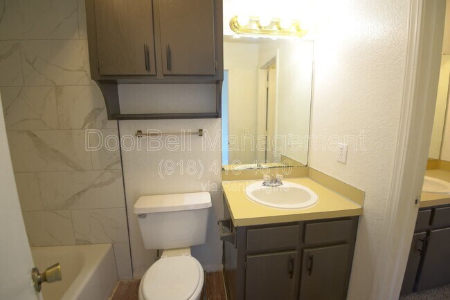 Building Photo - 14429 S 302nd E Ave