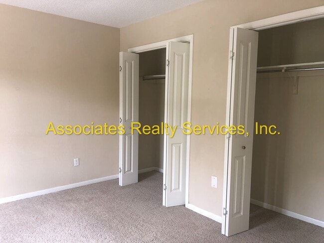 Building Photo - Cute 1bed/1 bath in Hawthorne Reserve w/ POOL!!!
