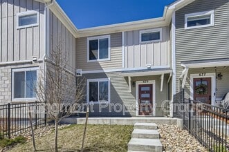 Building Photo - 679 Stonebridge Dr