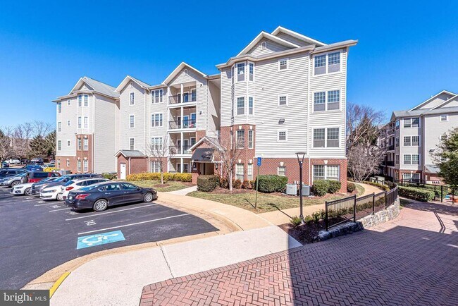 Building Photo - 1530 Spring Gate Dr.