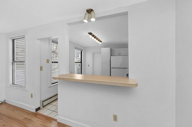 Building Photo - 35 Allston St
