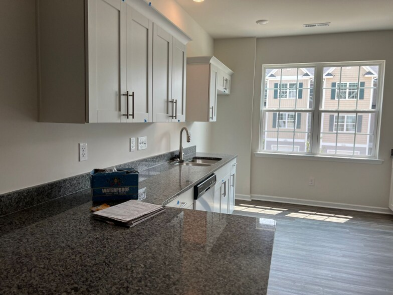 Building Photo - 5002 Jayden Dr