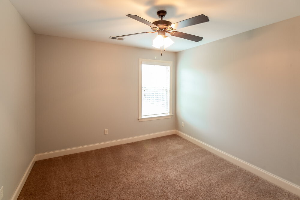 Building Photo - 3145 Pinetree Loop N