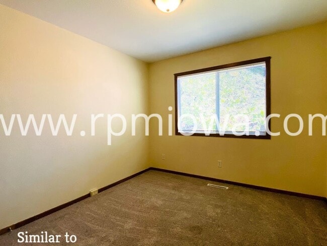 Building Photo - 1511 N Dakota Ave