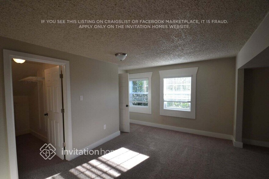 Building Photo - 1307 N Proctor St