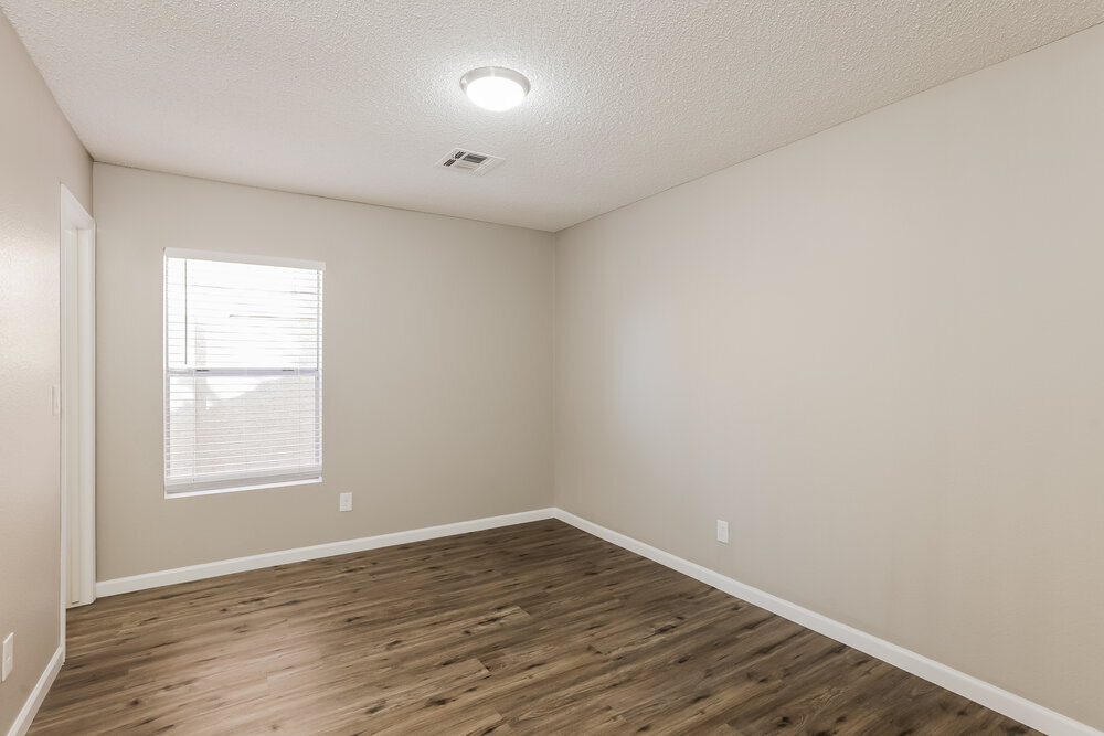 Building Photo - 4218 W Creedance Blvd