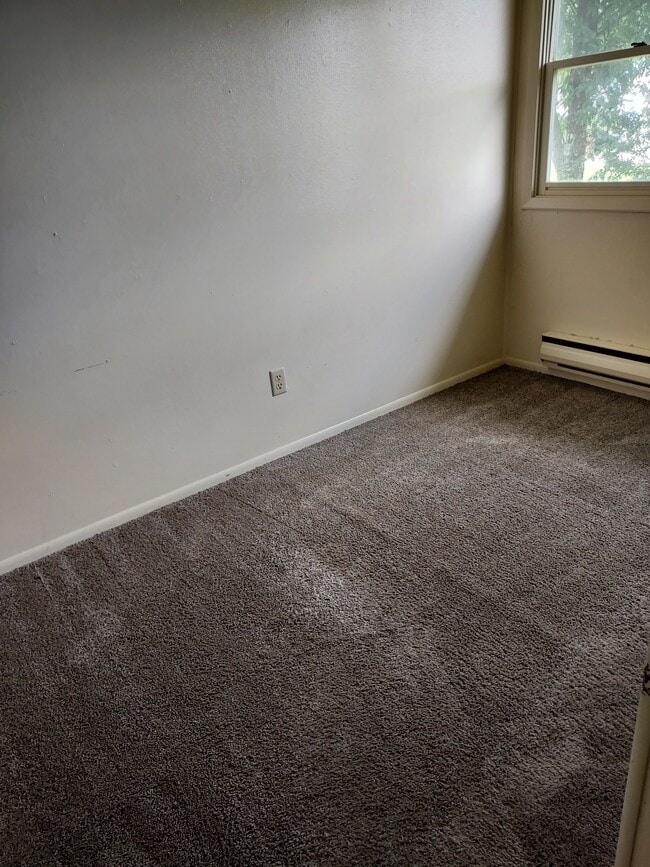 Building Photo - Hofer Duplex