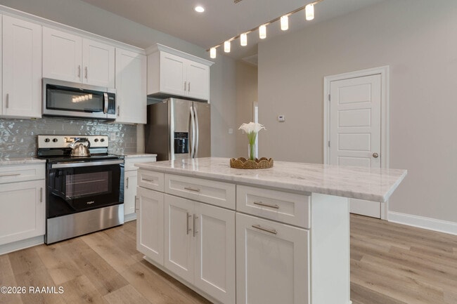 Building Photo - 102 Canvasback Dr