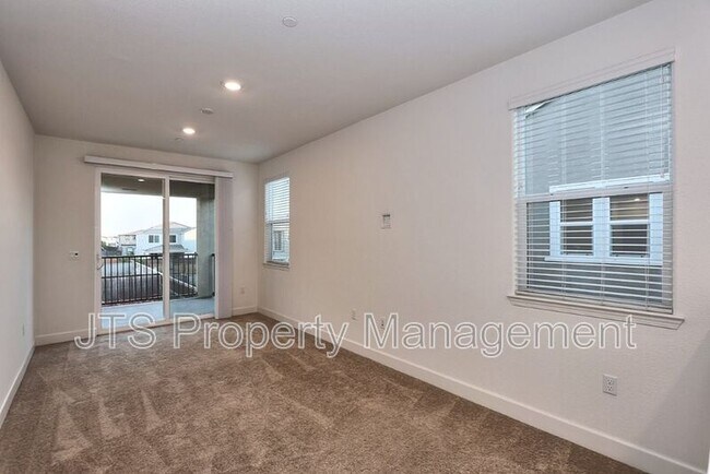 Building Photo - 3606 Nuestra Ave