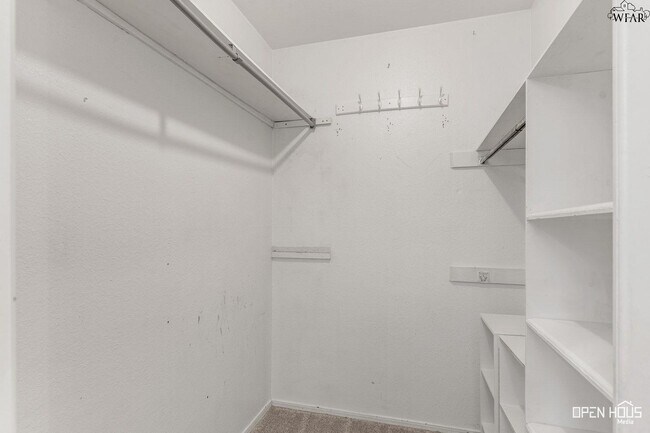 Building Photo - 5639 Johnson Rd