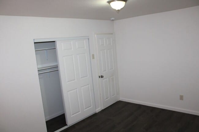 Building Photo - 3800 Waller Ave