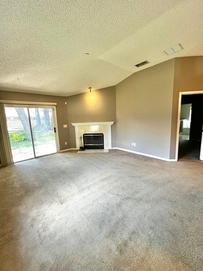Building Photo - 1410 Soaring Flight Way
