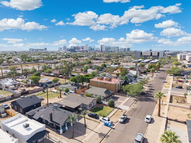 Building Photo - 1311 N 14th St