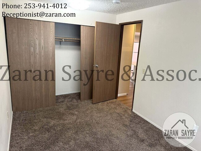 Building Photo - 203