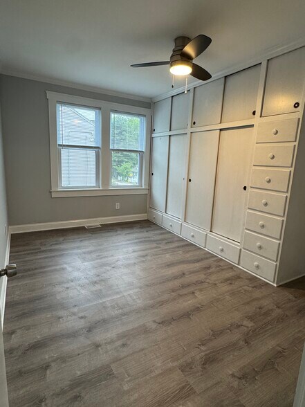 Building Photo - 258 Coburn Ave