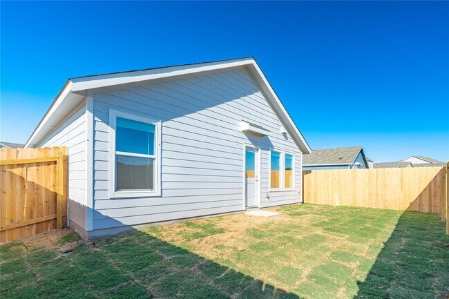 Building Photo - 241 Kings Row Ln