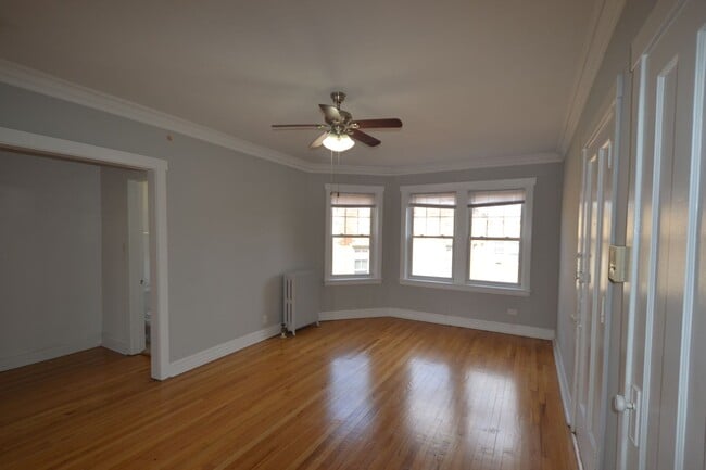 Building Photo - 4402 N Rockwell St