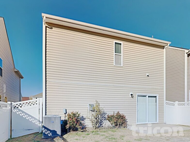 Building Photo - 519 Knothole Ln