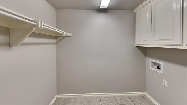 Building Photo - 4201 SE 38th St
