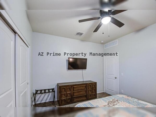 Building Photo - 30945 W Picadilly Rd