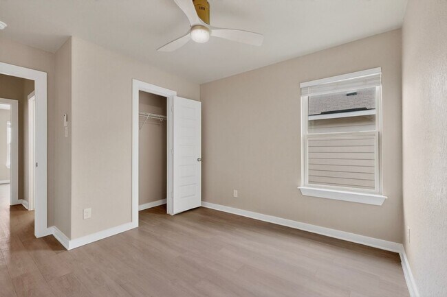 Building Photo - 7619 Toledo Bend