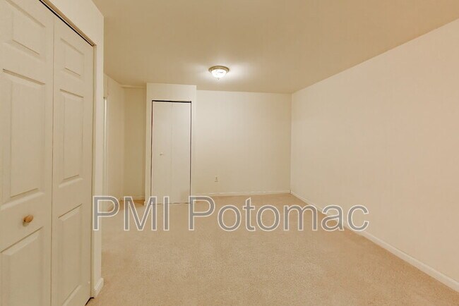 Building Photo - 14672 Brougham Way