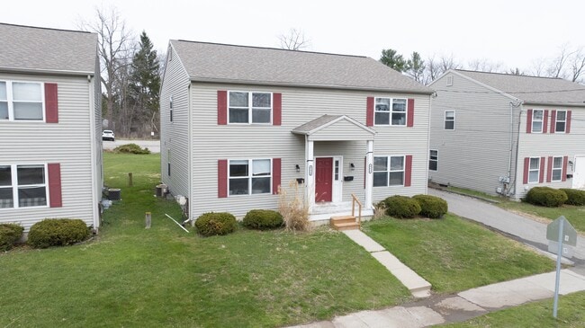 Building Photo - 925 Burcham Dr