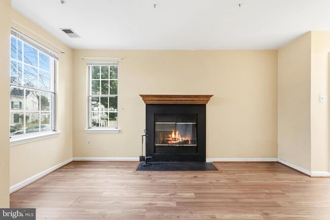 Building Photo - 2 Highstream Ct