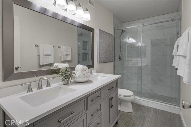 Building Photo - 5165 Pearblossom Dr