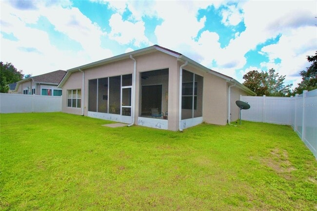 Building Photo - 5739 SW 40th St