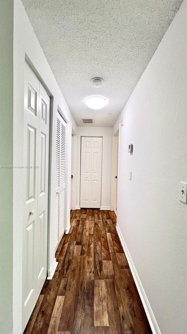 Building Photo - 2727 Anzio Ct